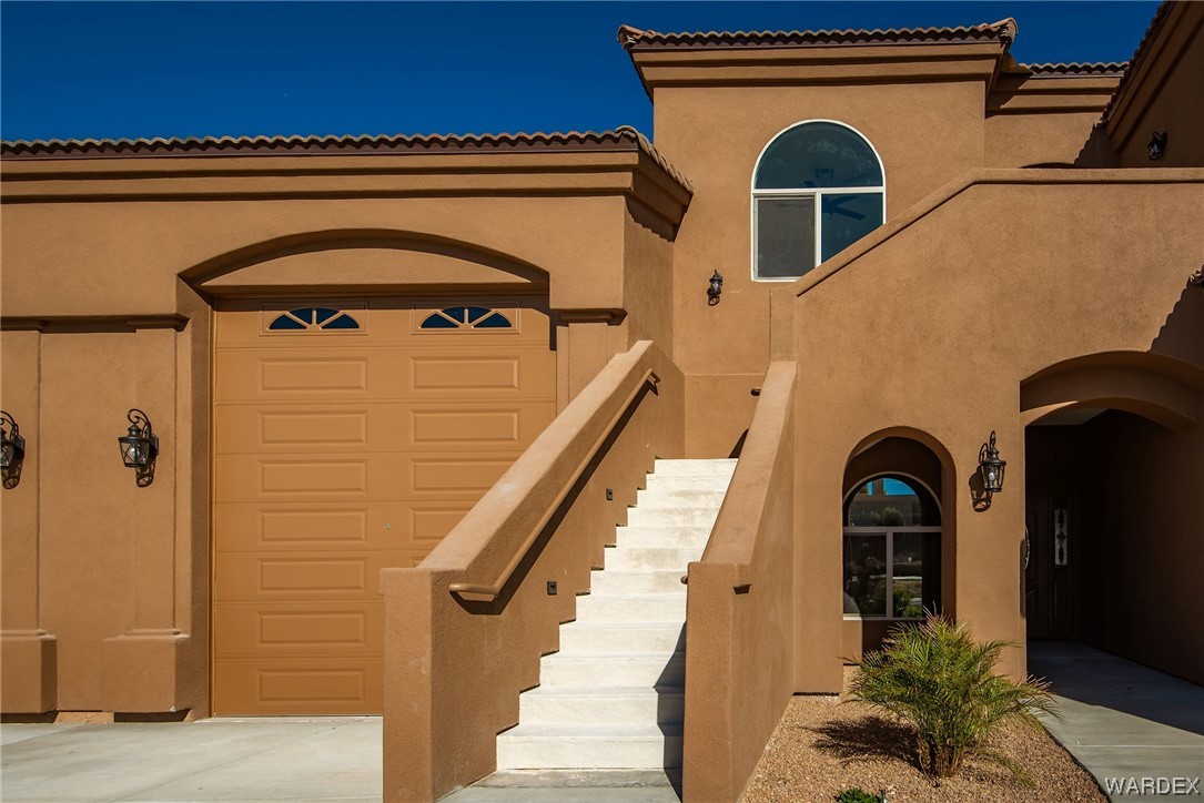 890 Florence Avenue 210