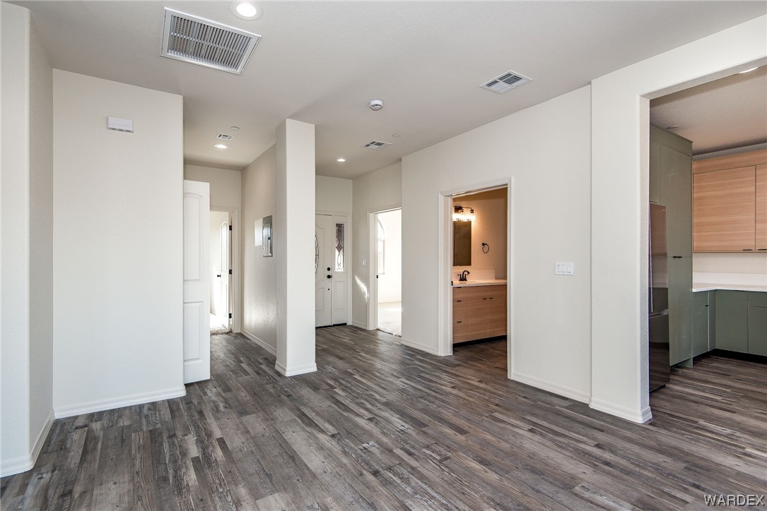 890 Florence Avenue 210