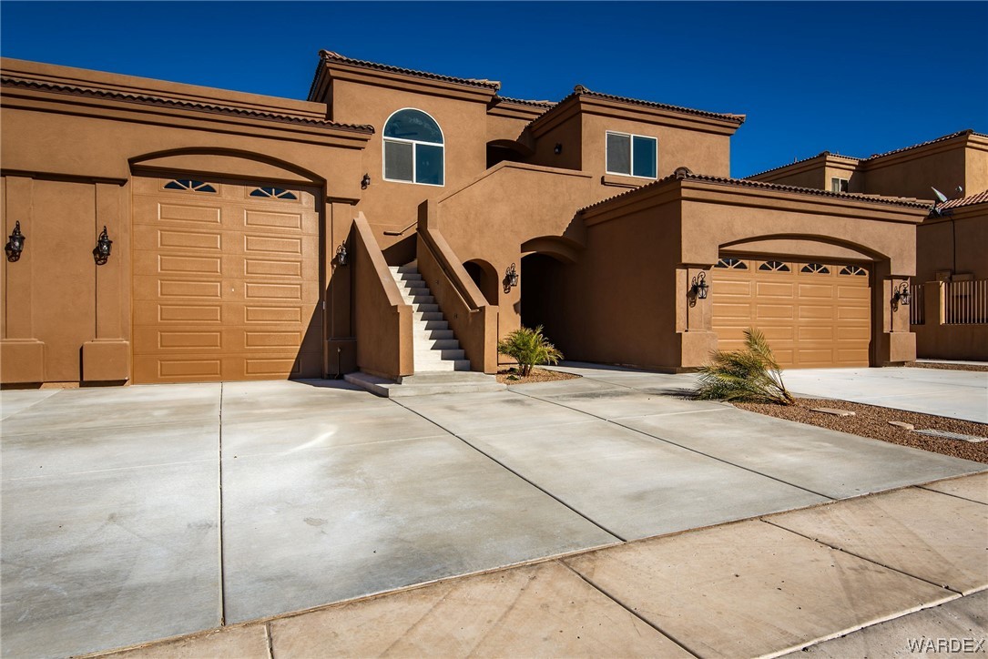 890 Florence Avenue 210