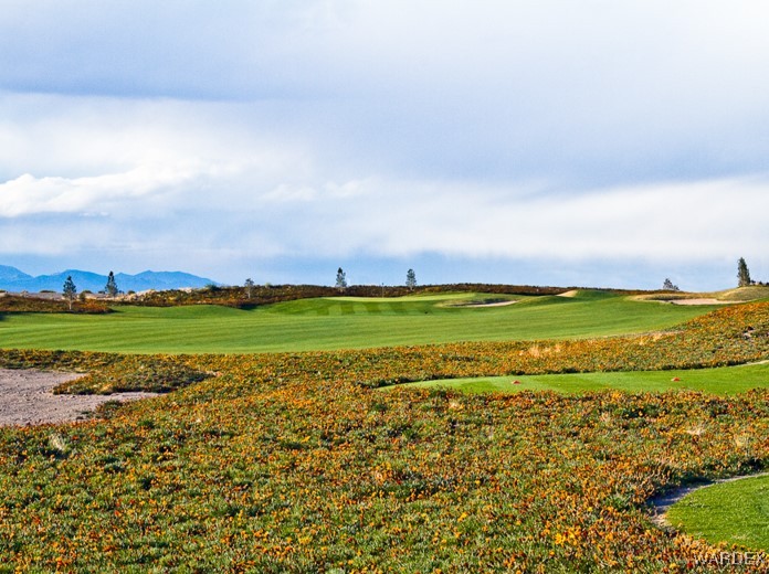 2098 E Calle Salamanca