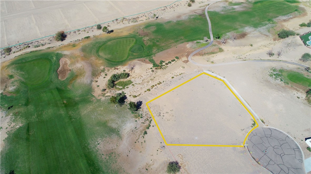 2098 E Calle Salamanca