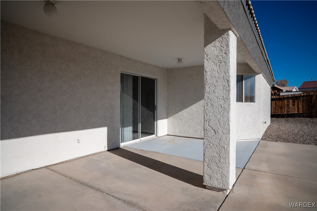 2298 E Oleander Drive