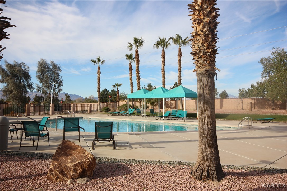 2298 E Oleander Drive