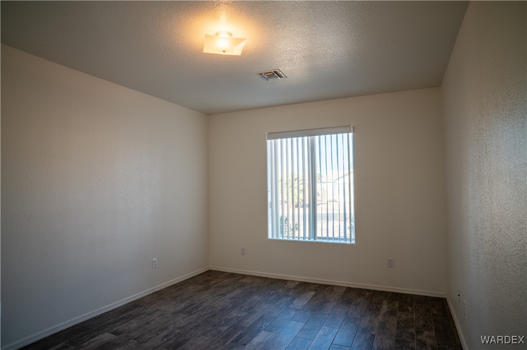 2298 E Oleander Drive