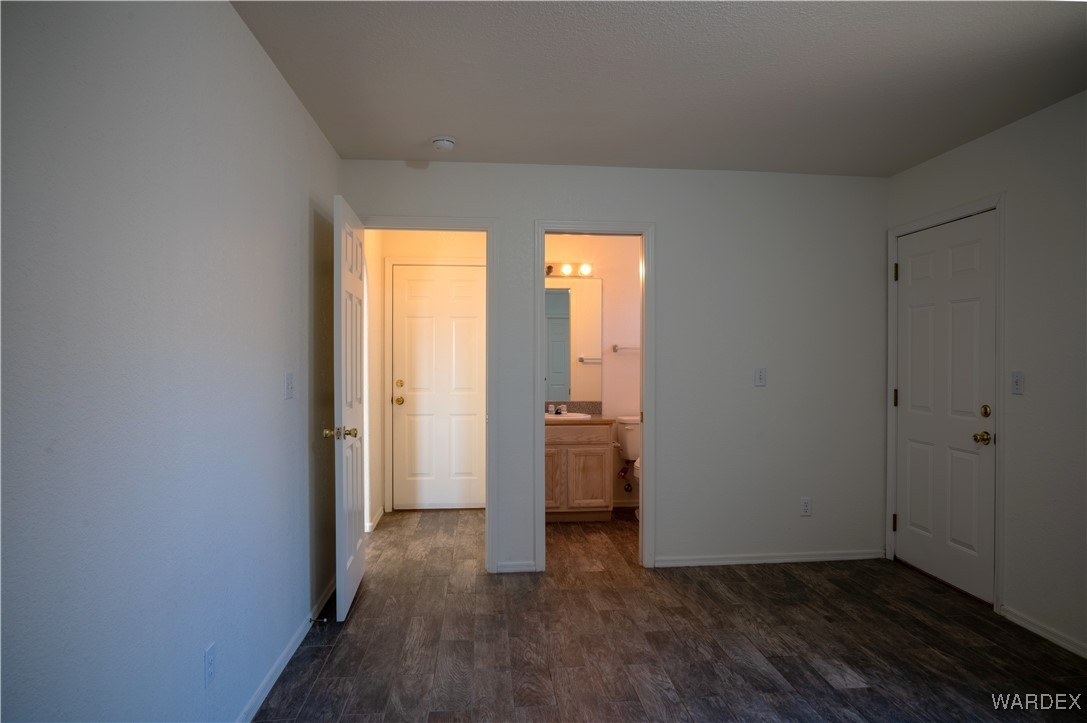 2298 E Oleander Drive