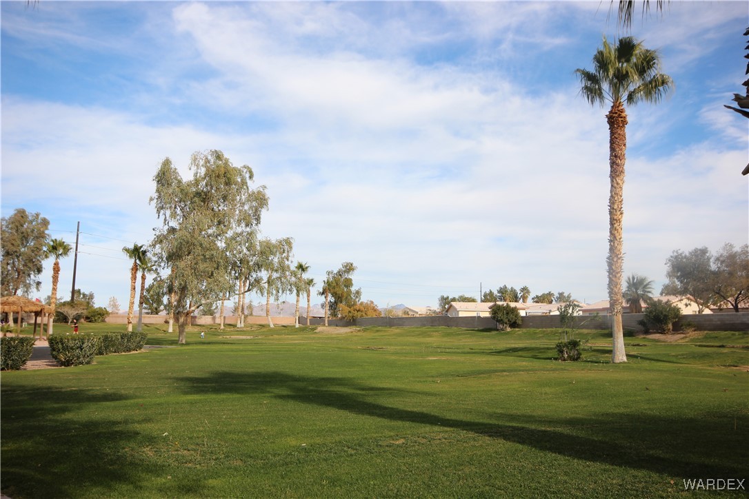 2298 E Oleander Drive