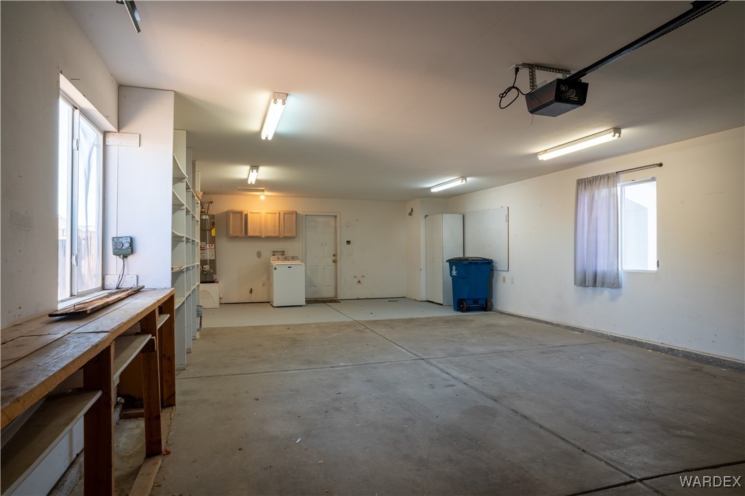 2298 E Oleander Drive