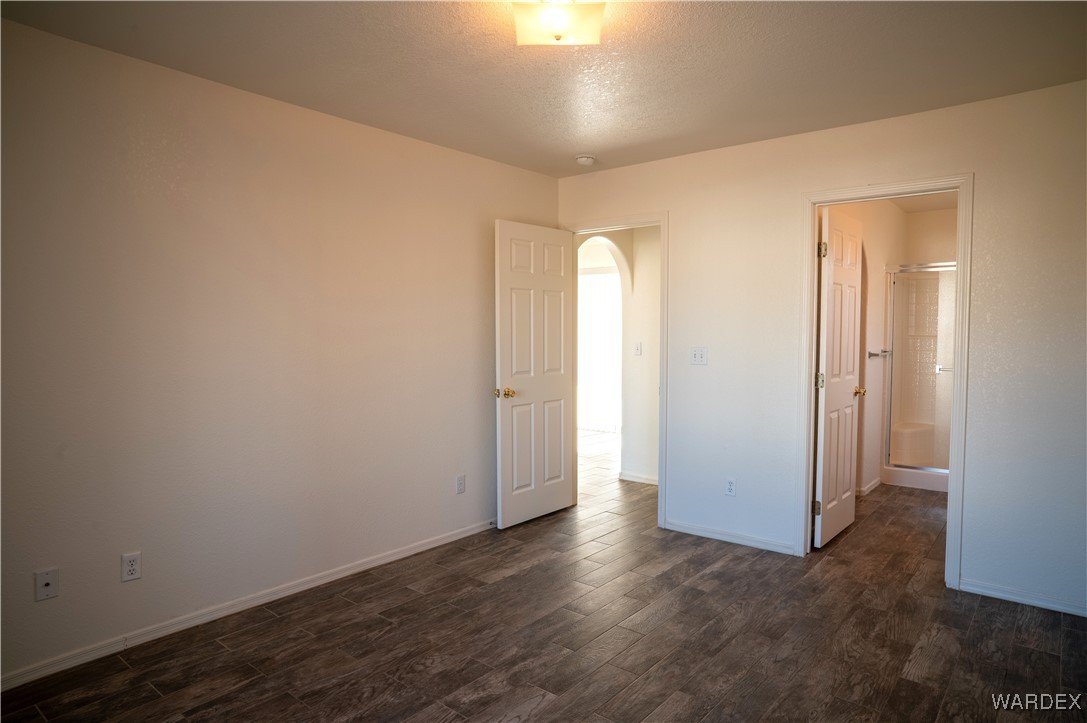 2298 E Oleander Drive