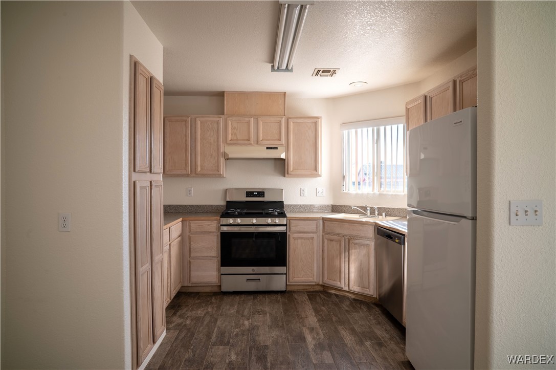 2298 E Oleander Drive