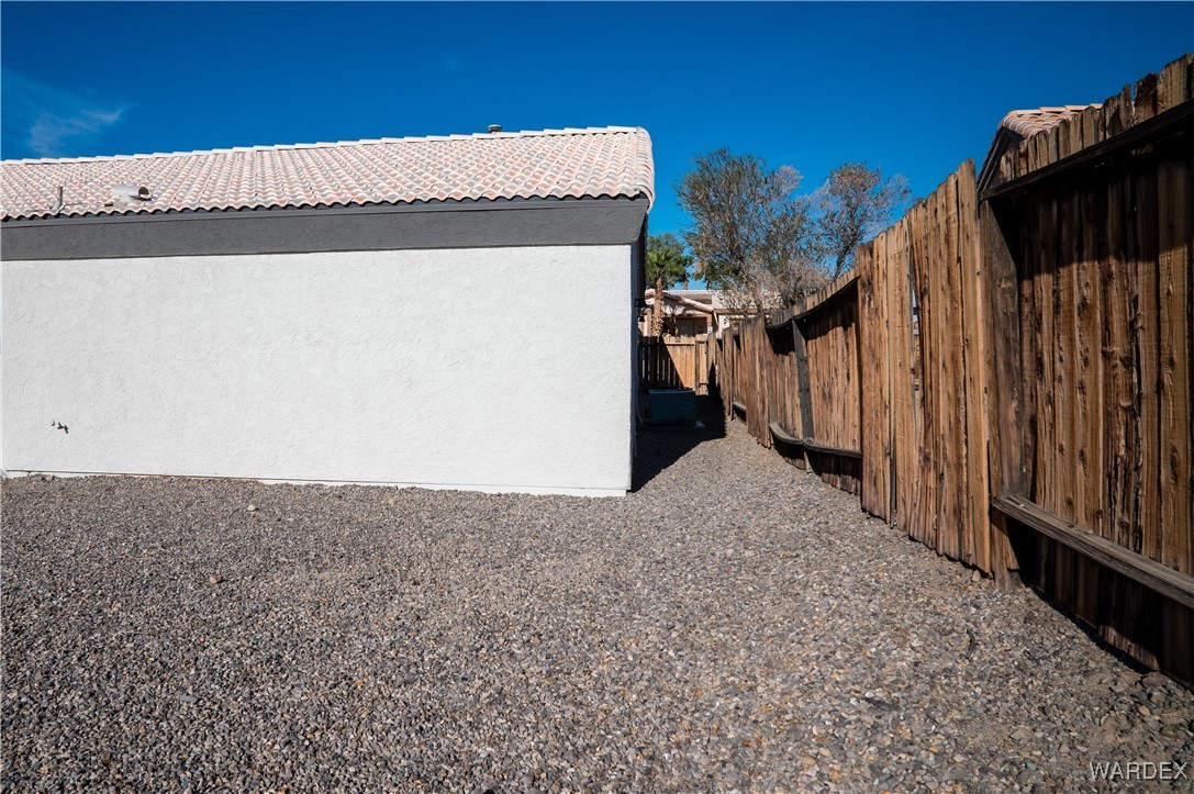 2298 E Oleander Drive