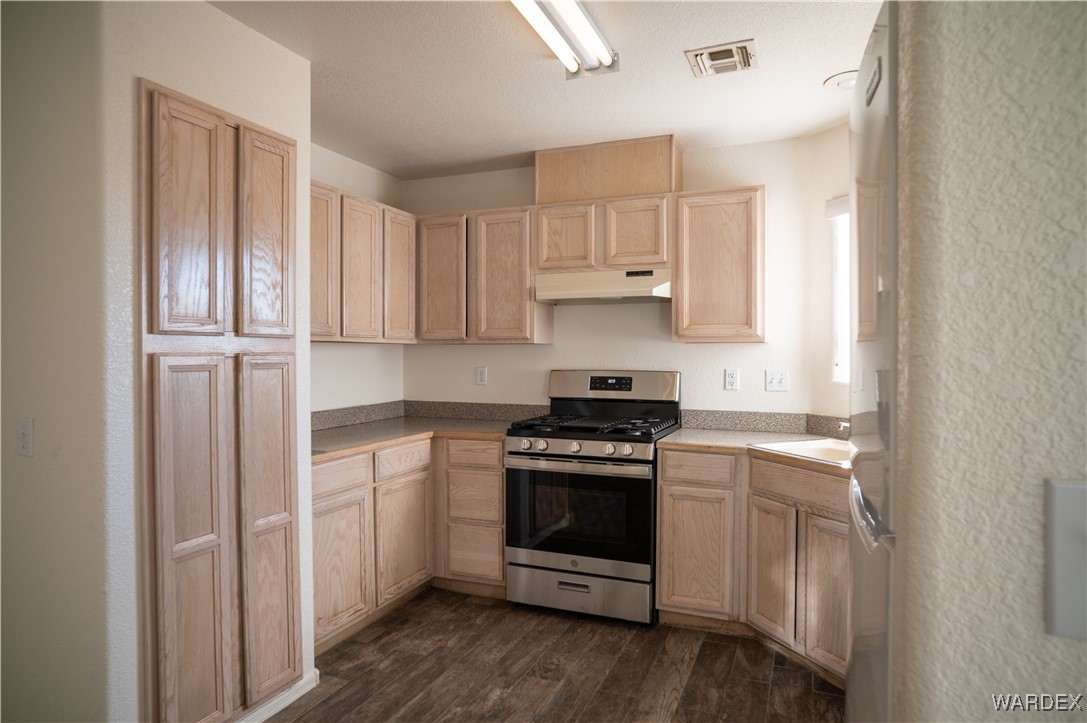 2298 E Oleander Drive