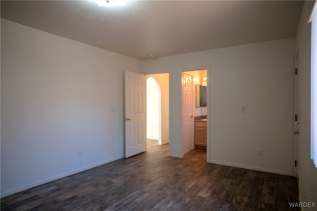 2298 E Oleander Drive