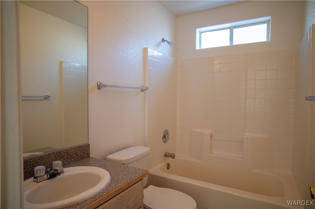 2298 E Oleander Drive