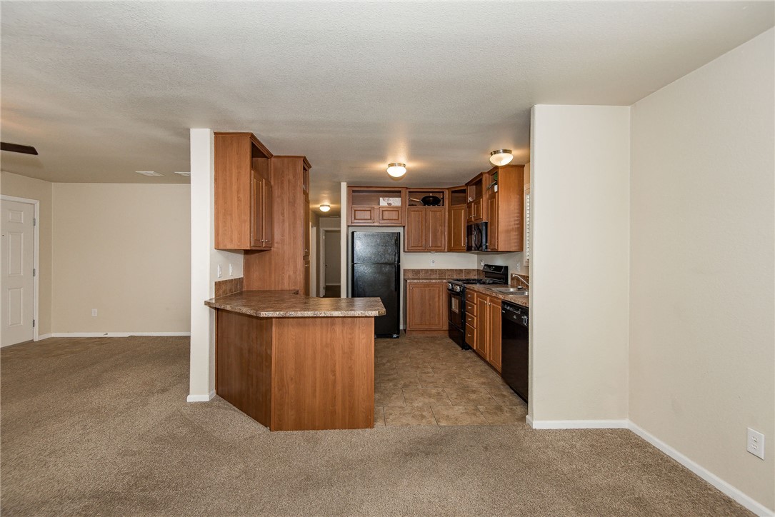 2066 E El Rodeo Road 34