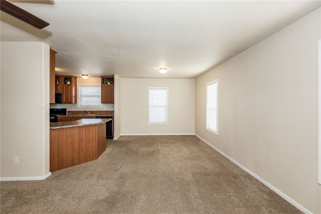 2066 E El Rodeo Road 34