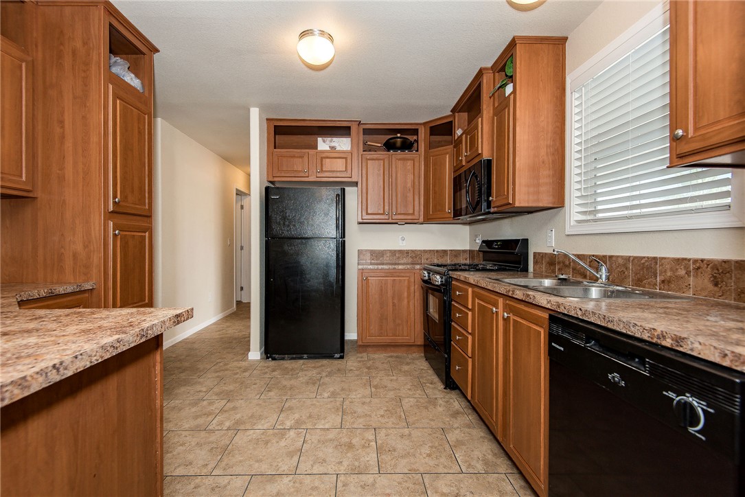 2066 E El Rodeo Road 34