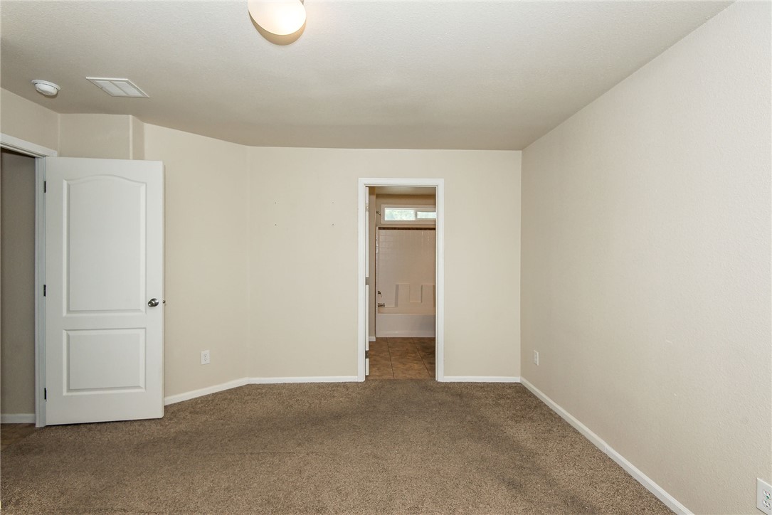 2066 E El Rodeo Road 34