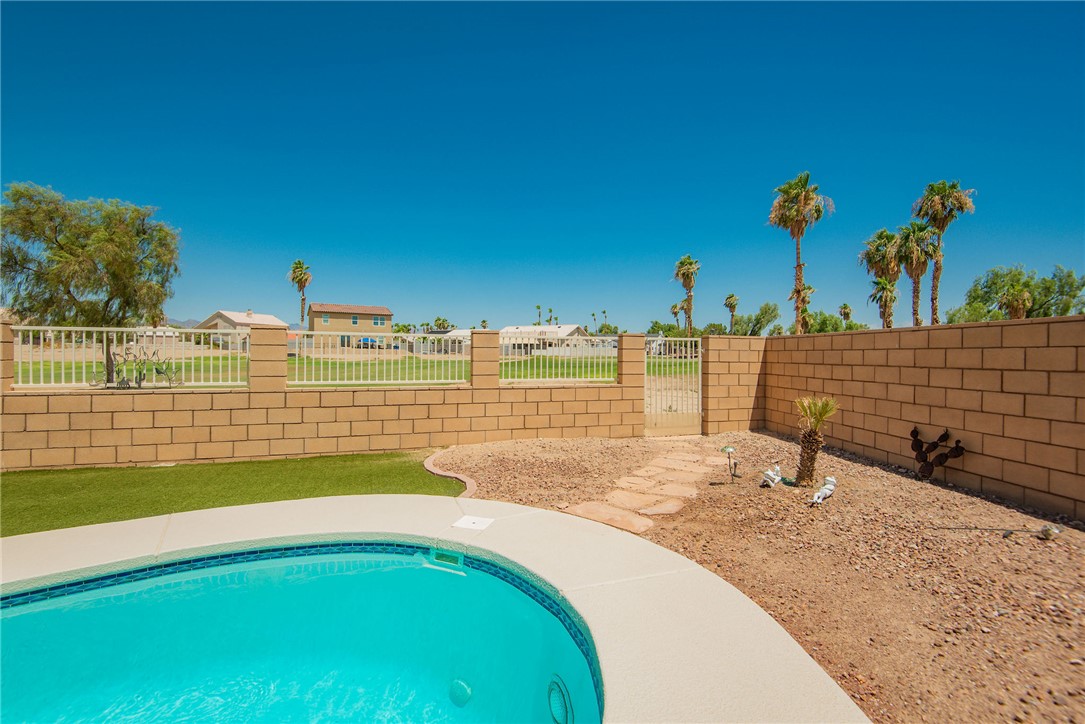 5832 S Wishing Well Drive
