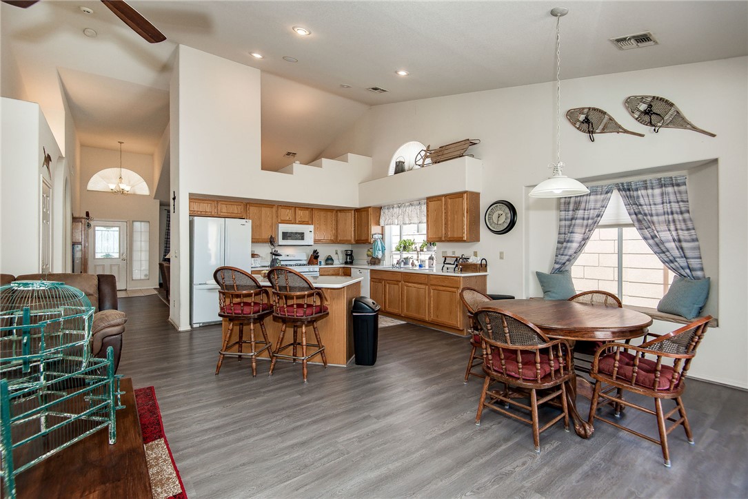 5832 S Wishing Well Drive