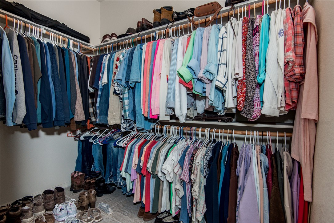 5832 S Wishing Well Drive