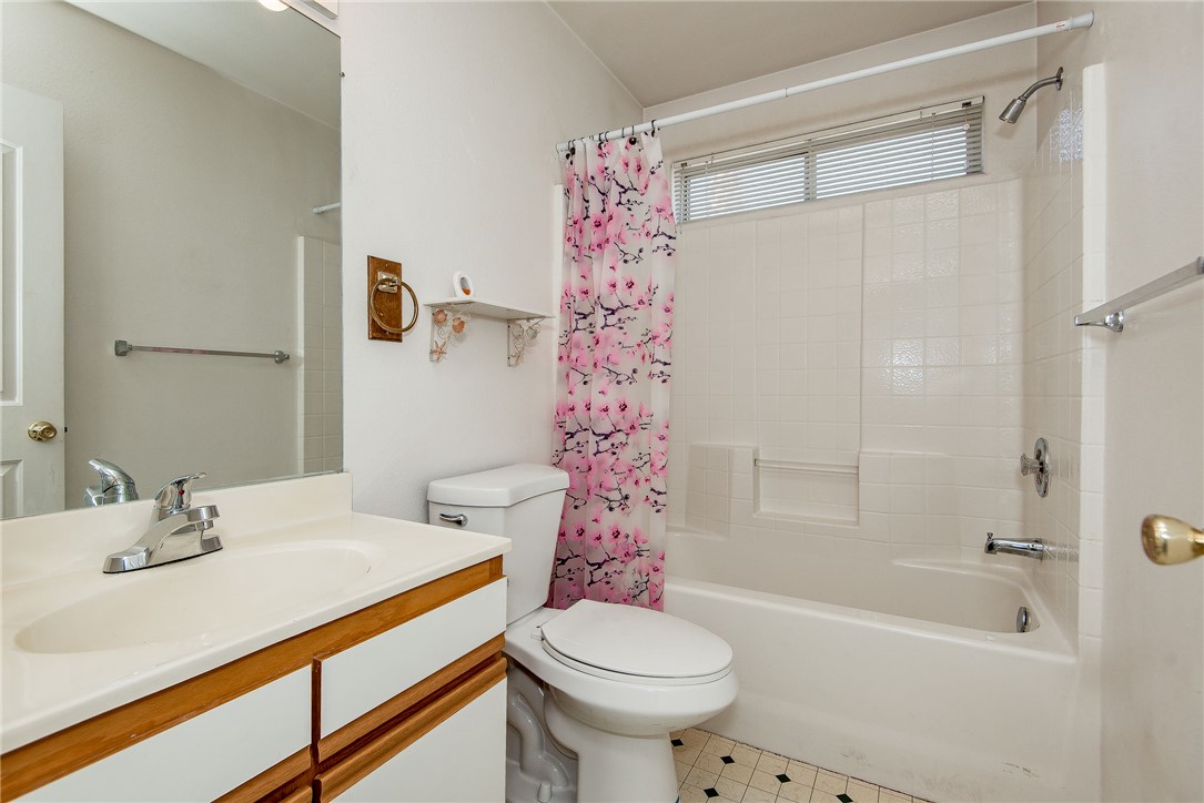 1796 E Bear Creek Way