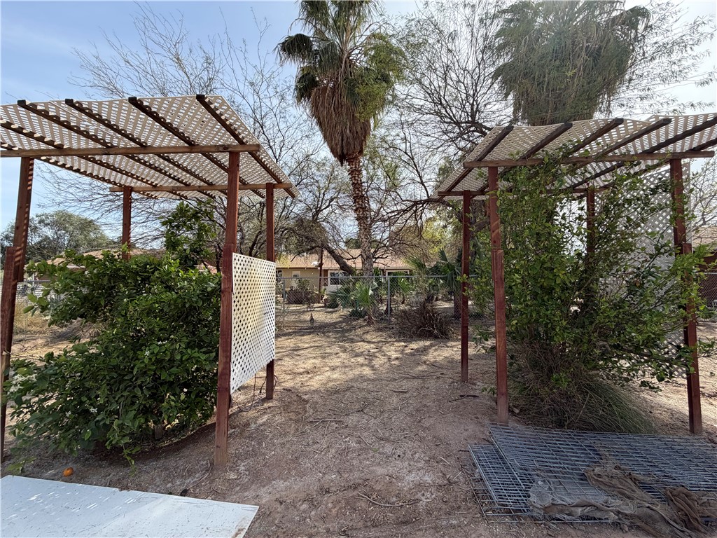 1985 E Laguna Road