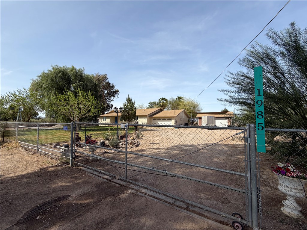 1985 E Laguna Road