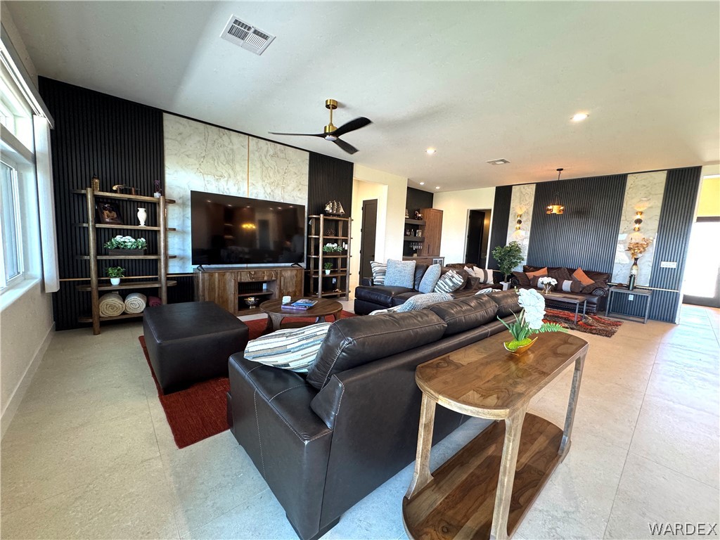 6407 S Calle Serena