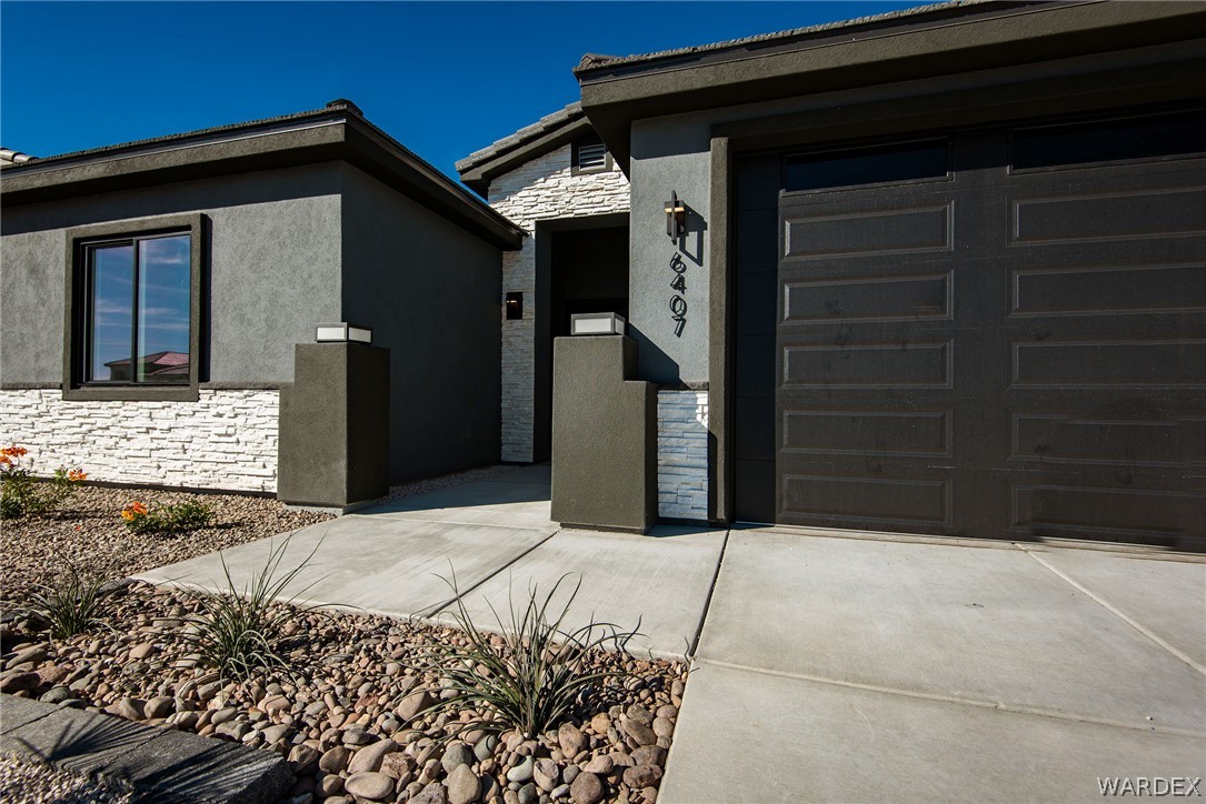 6407 S Calle Serena