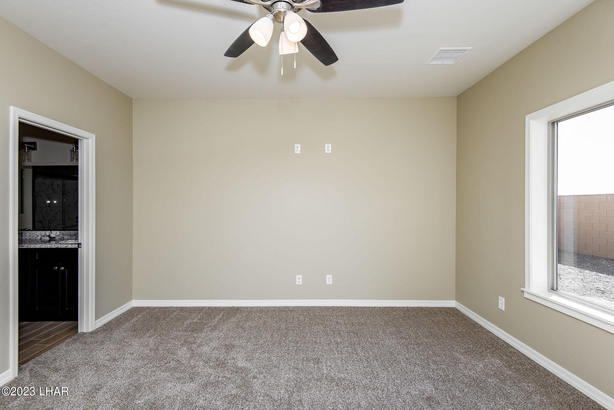 1976 E Winter Haven Dr