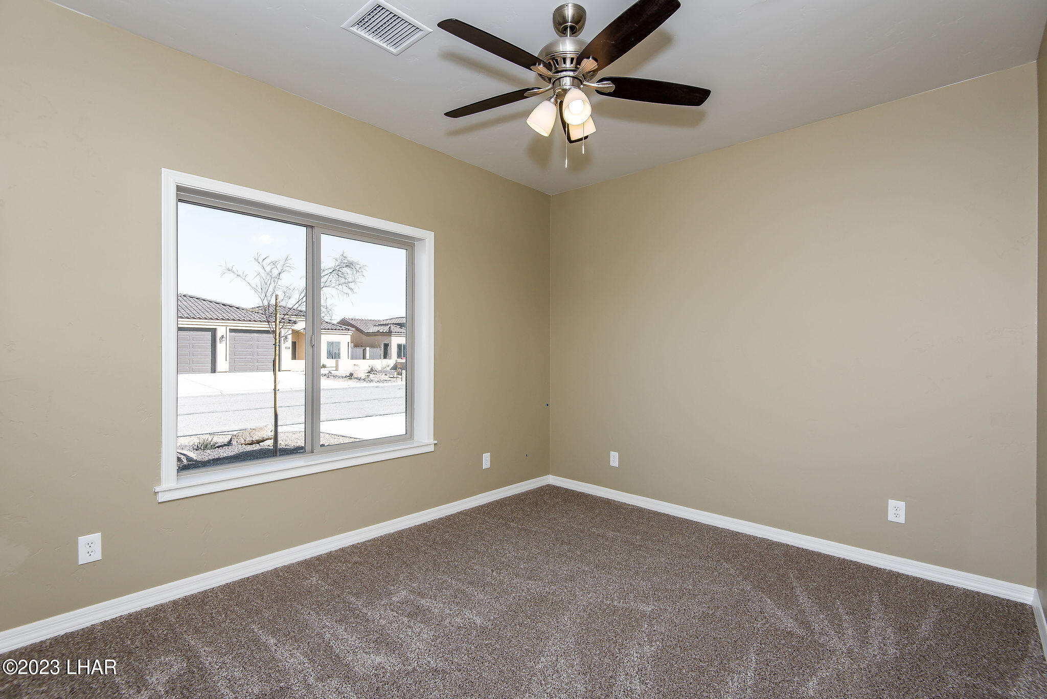 1976 E Winter Haven Dr