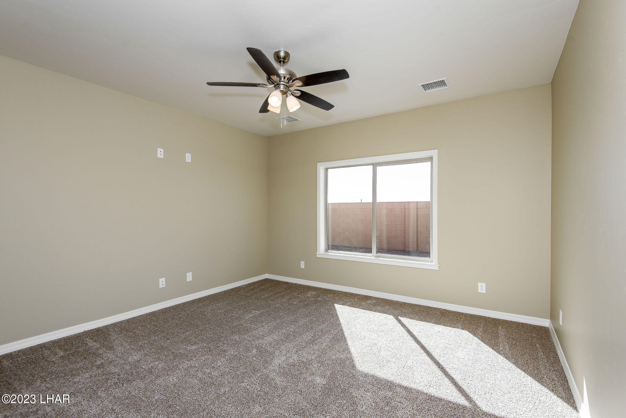 1976 E Winter Haven Dr