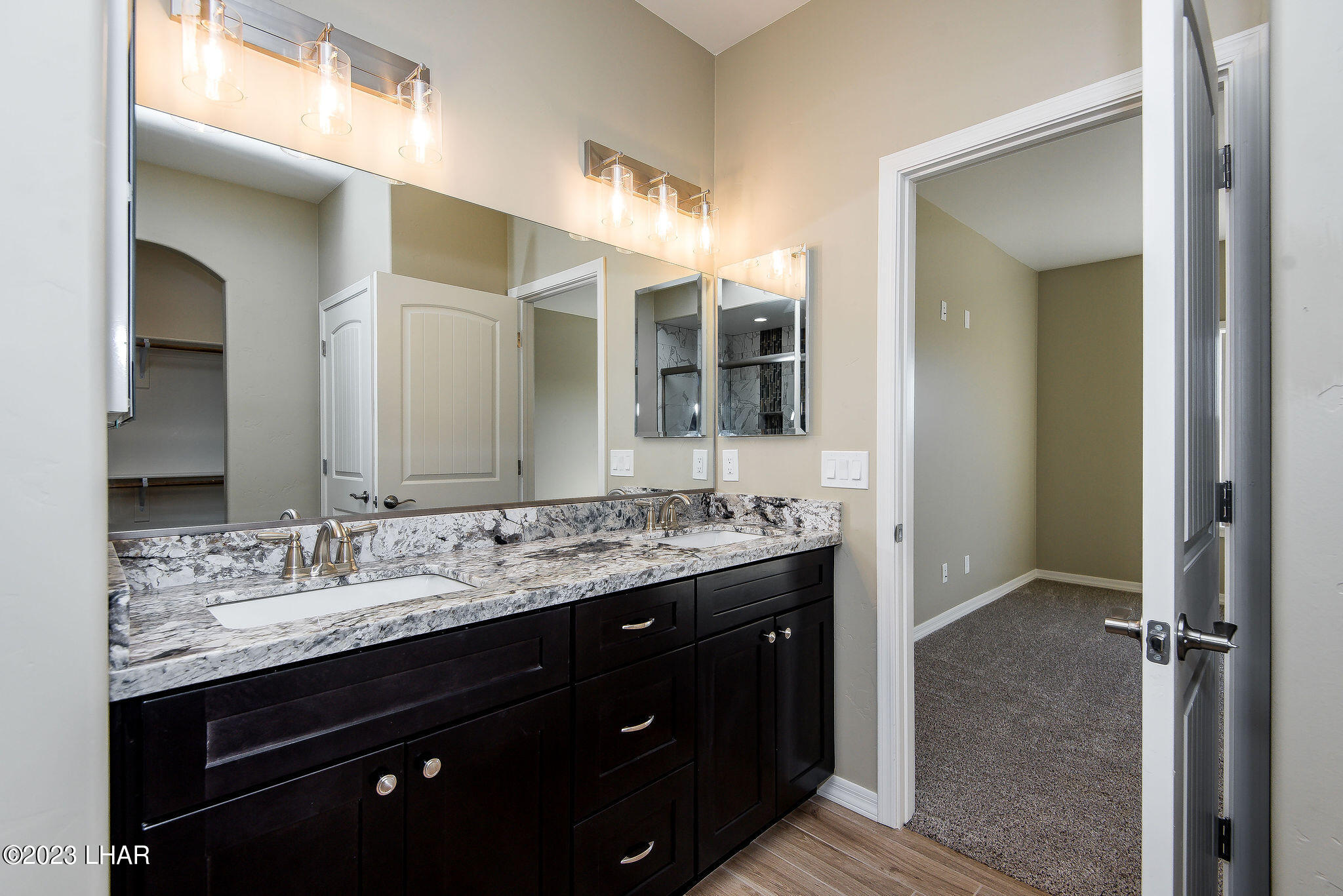 1976 E Winter Haven Dr