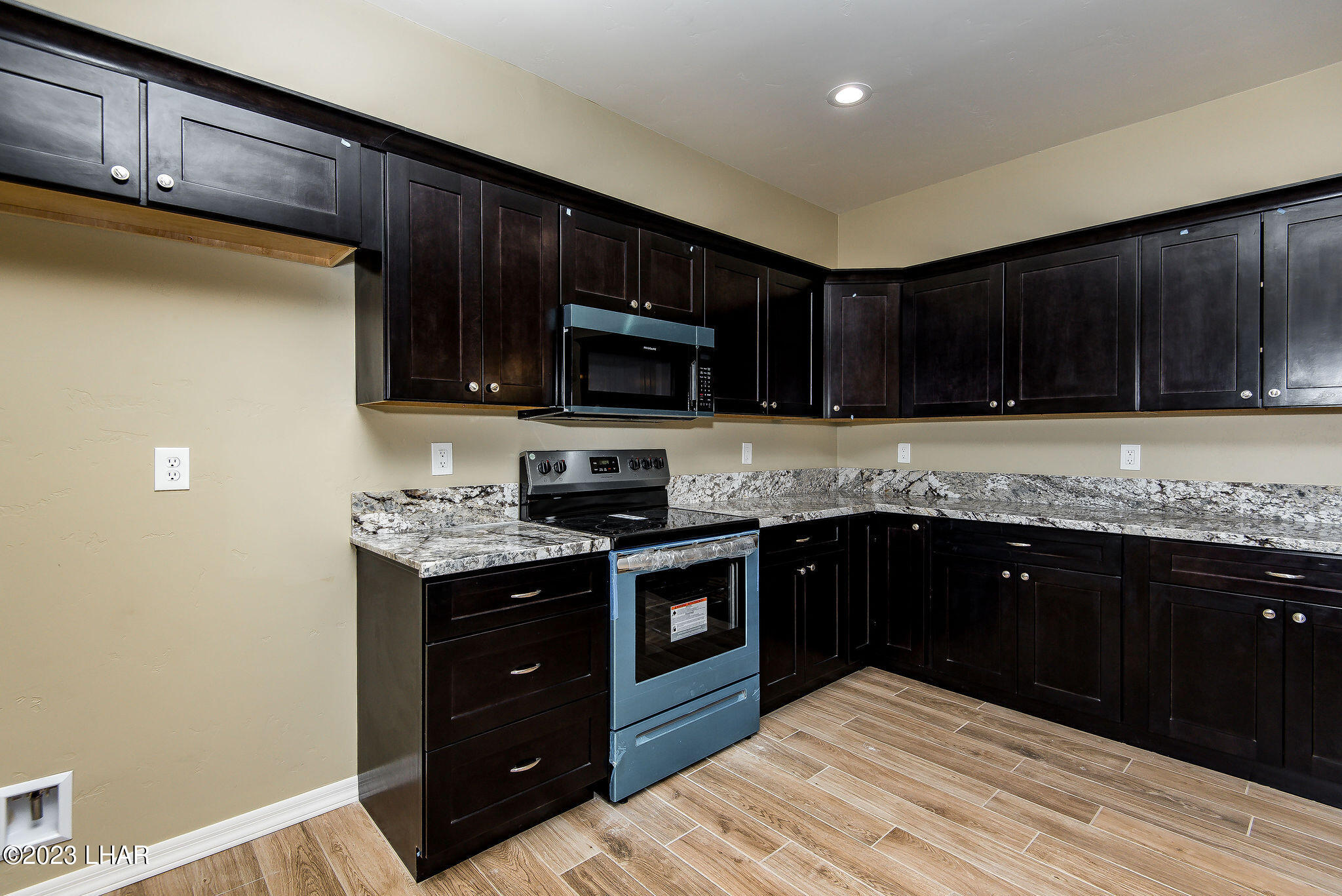 1976 E Winter Haven Dr