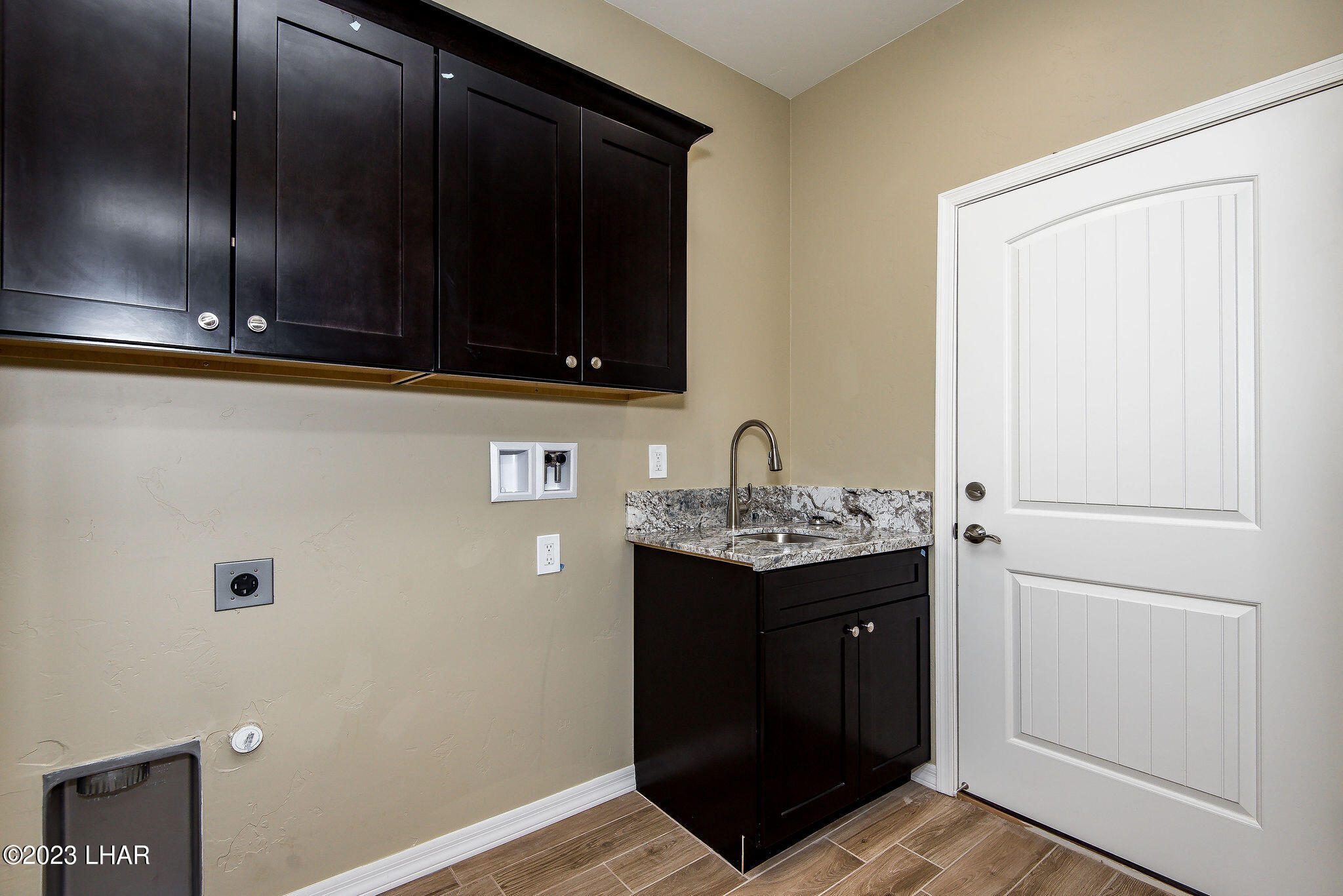 1976 E Winter Haven Dr