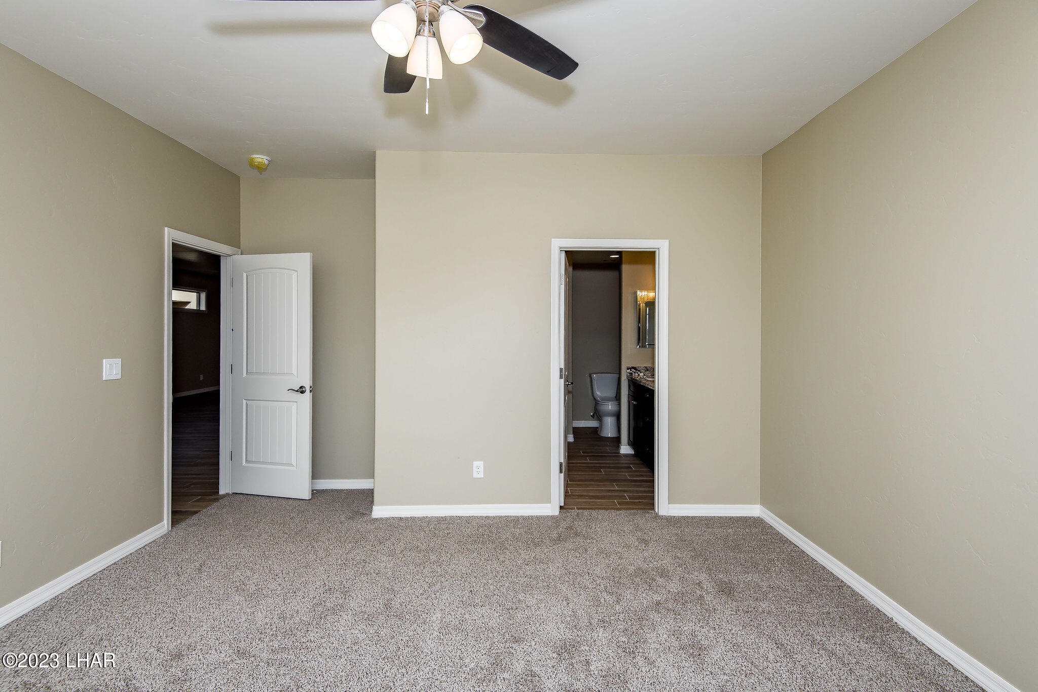 1976 E Winter Haven Dr