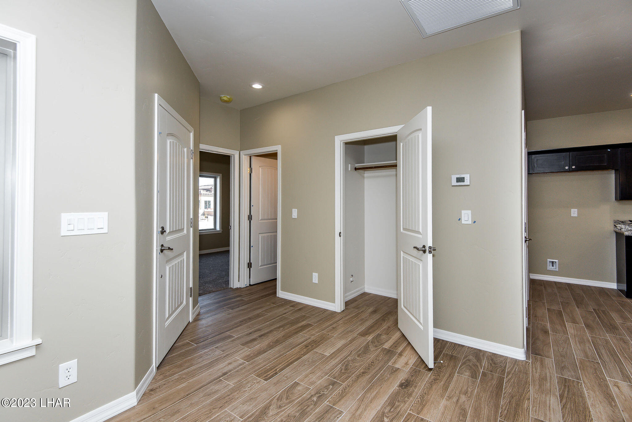 1976 E Winter Haven Dr