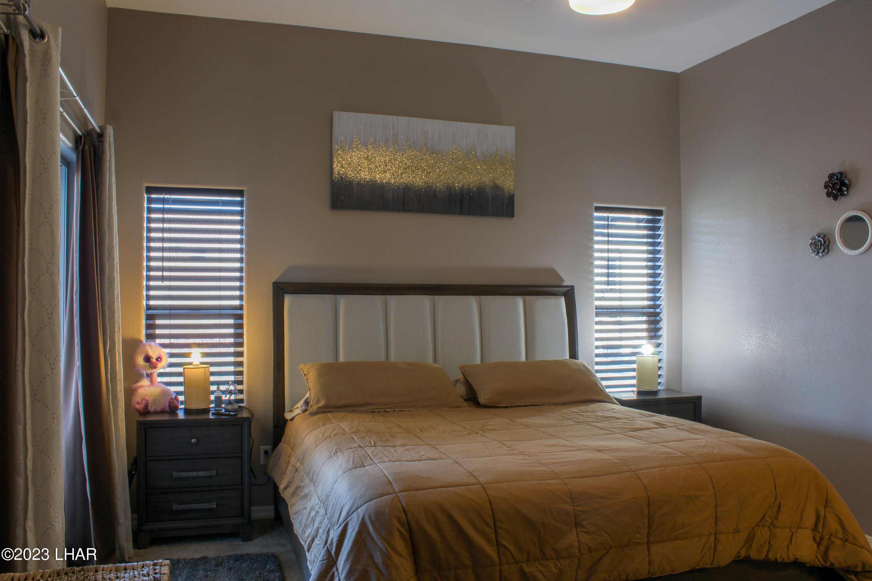 2079 E Desert Greens Dr