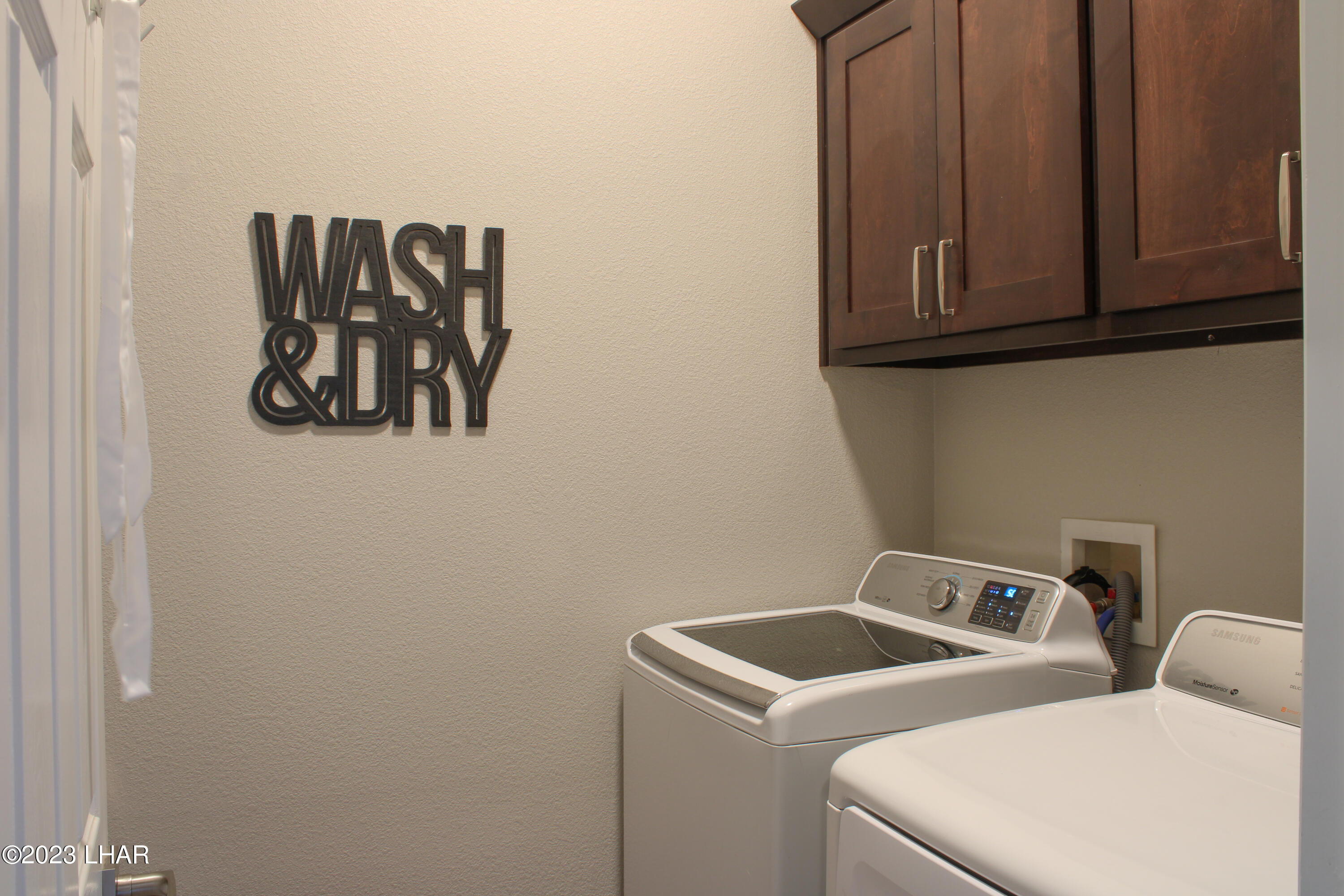 2079 E Desert Greens Dr