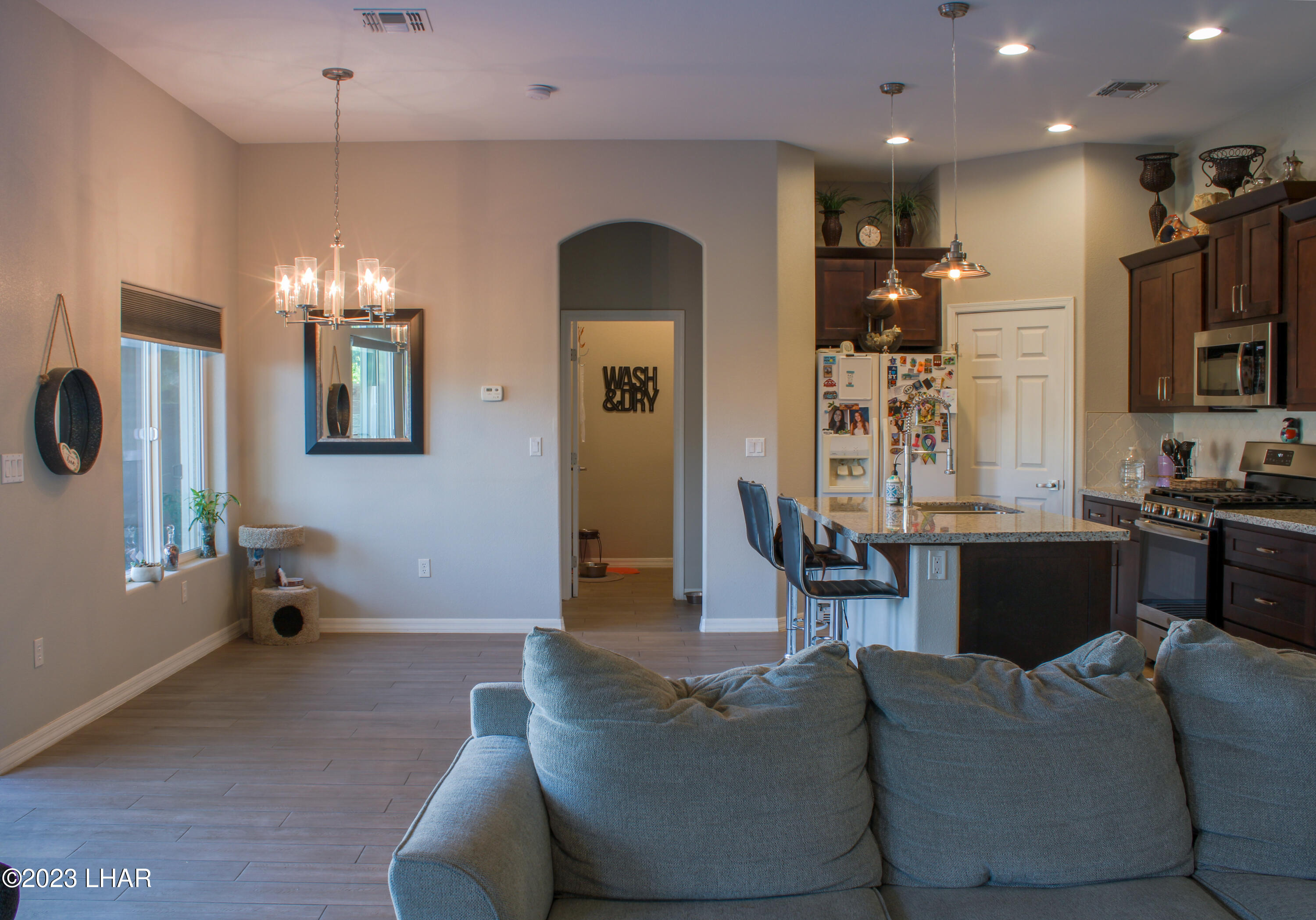 2079 E Desert Greens Dr