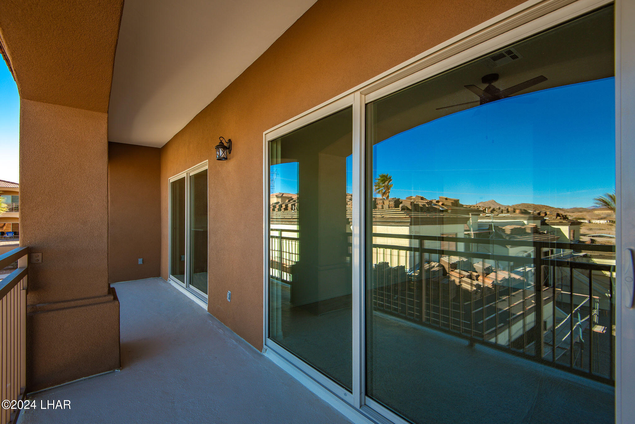 890 Florence Ave, 209