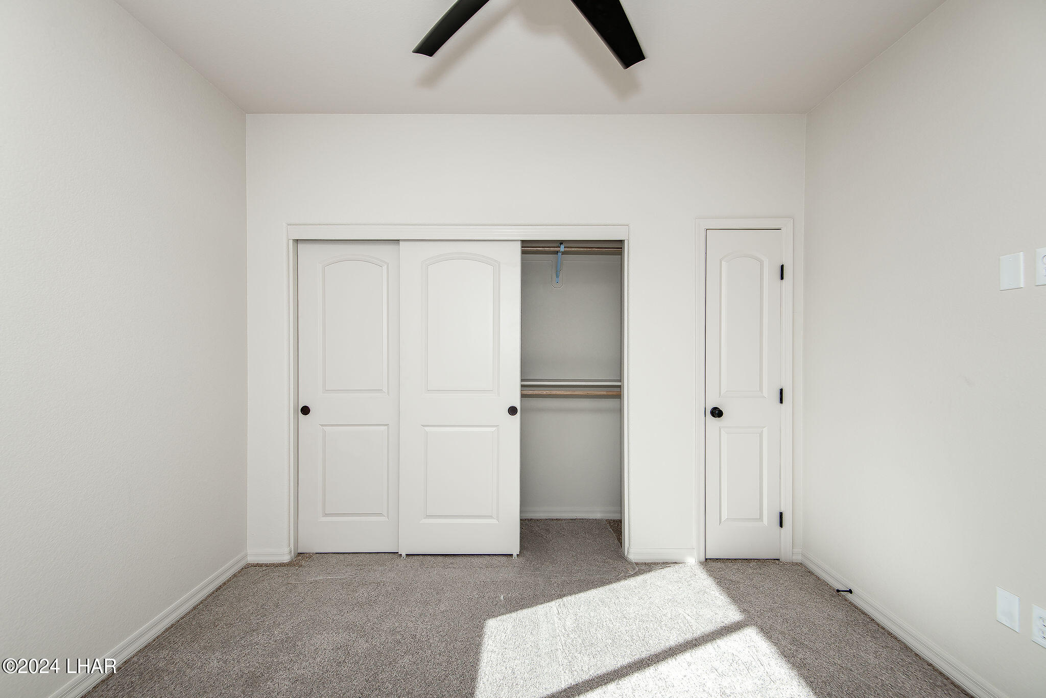 890 Florence Ave, 209