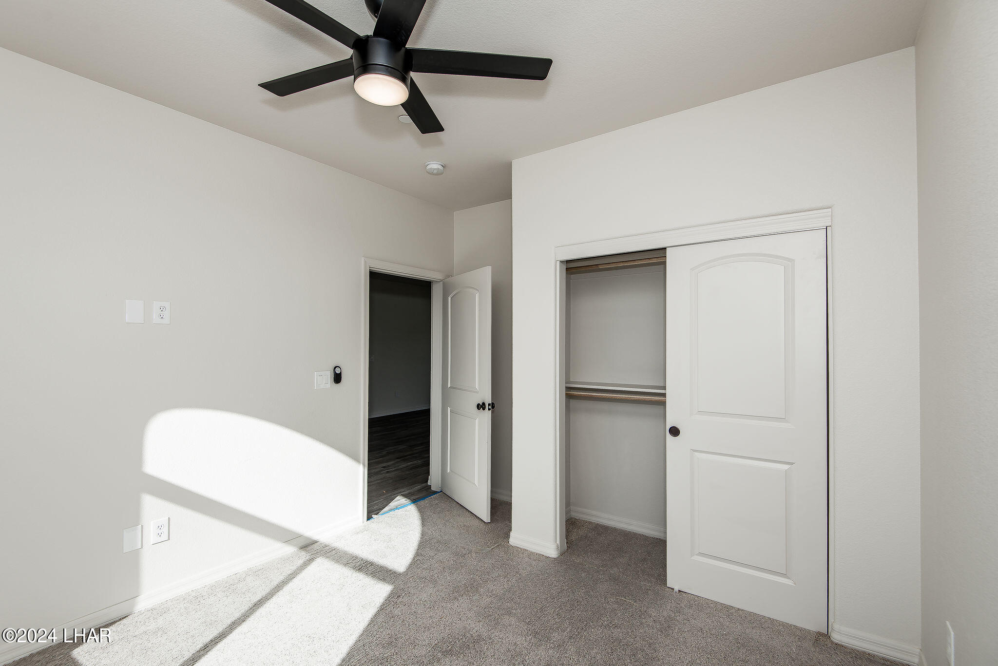 890 Florence Ave, 209