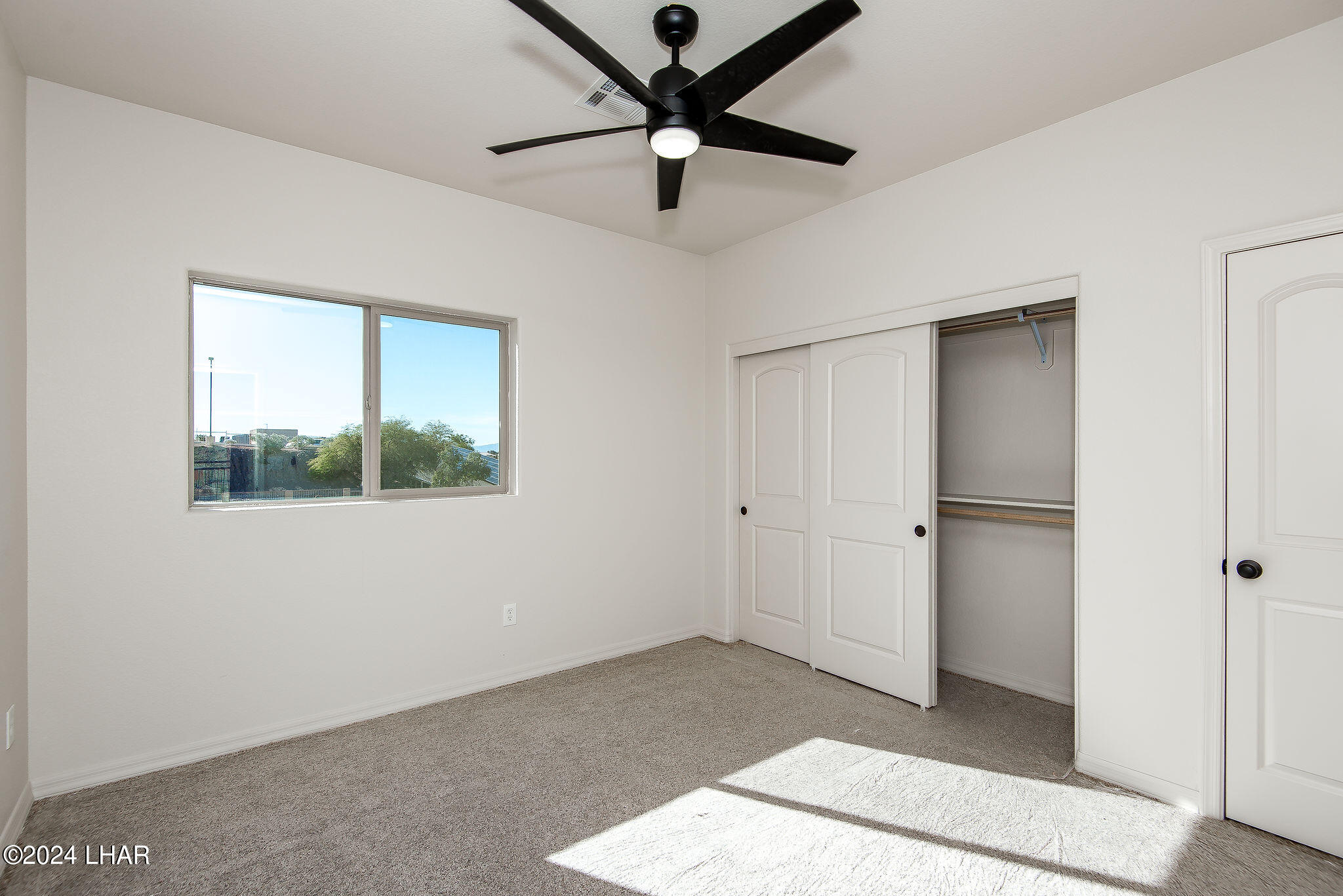 890 Florence Ave, 209