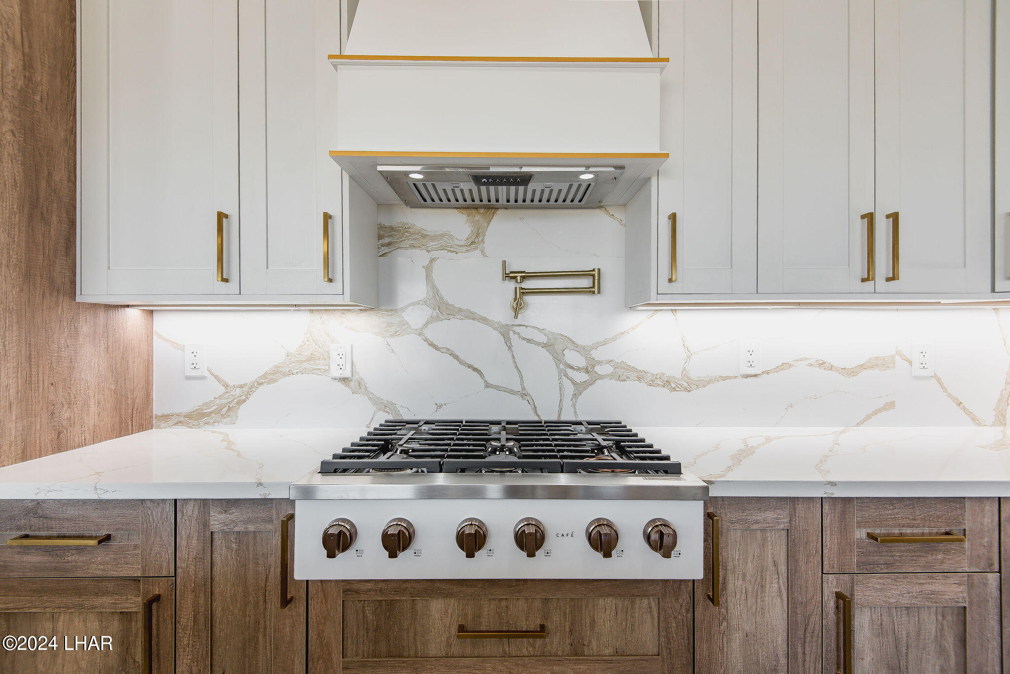 2114 E Calle Salamanca