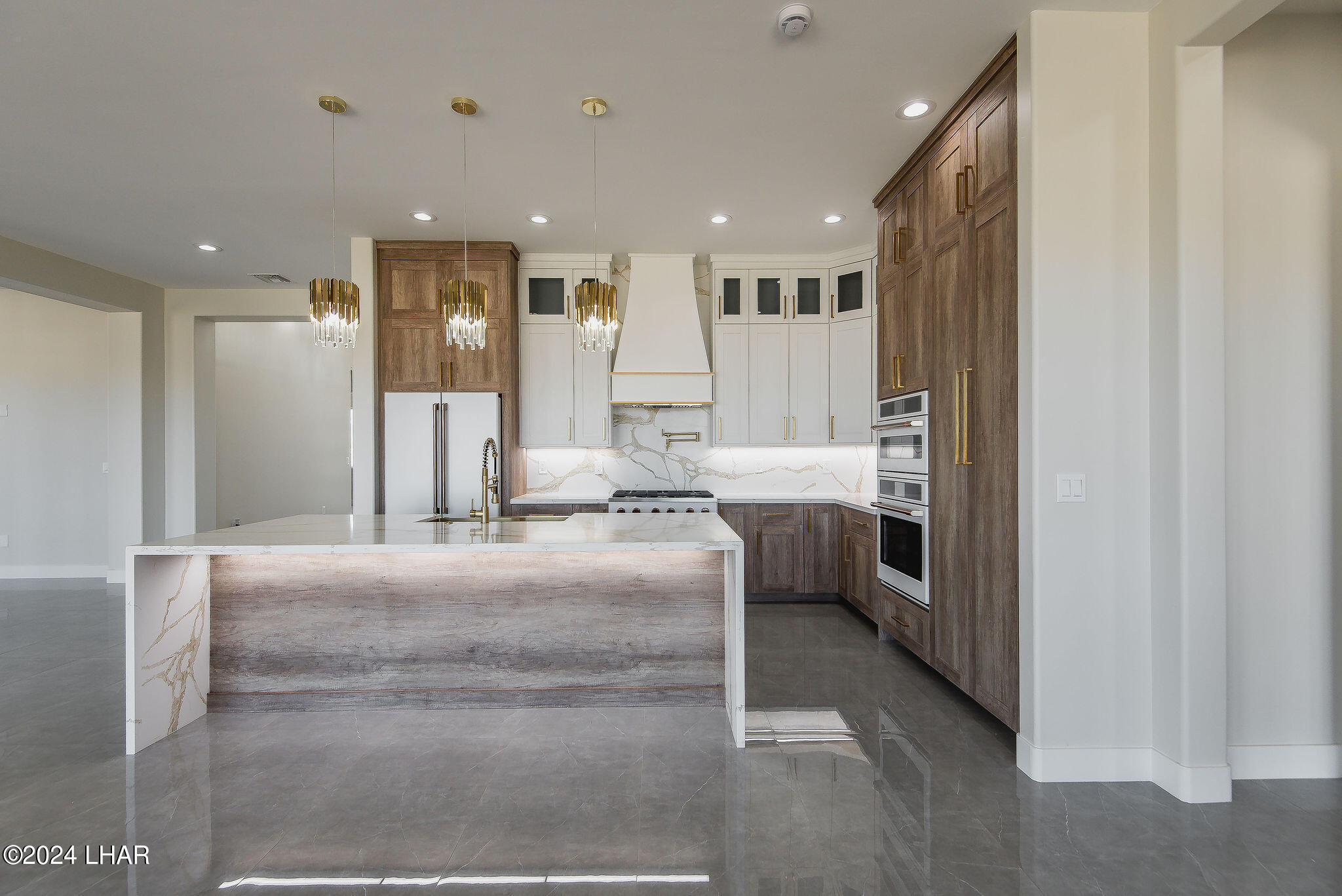 2114 E Calle Salamanca