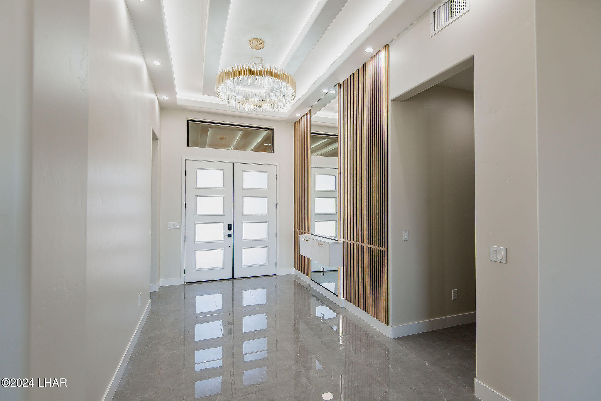 2114 E Calle Salamanca