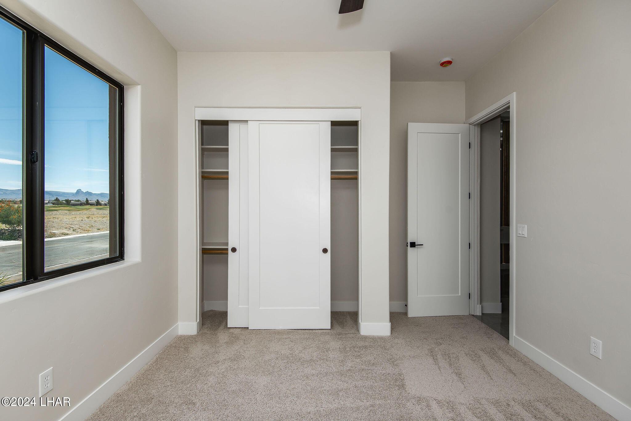 2114 E Calle Salamanca