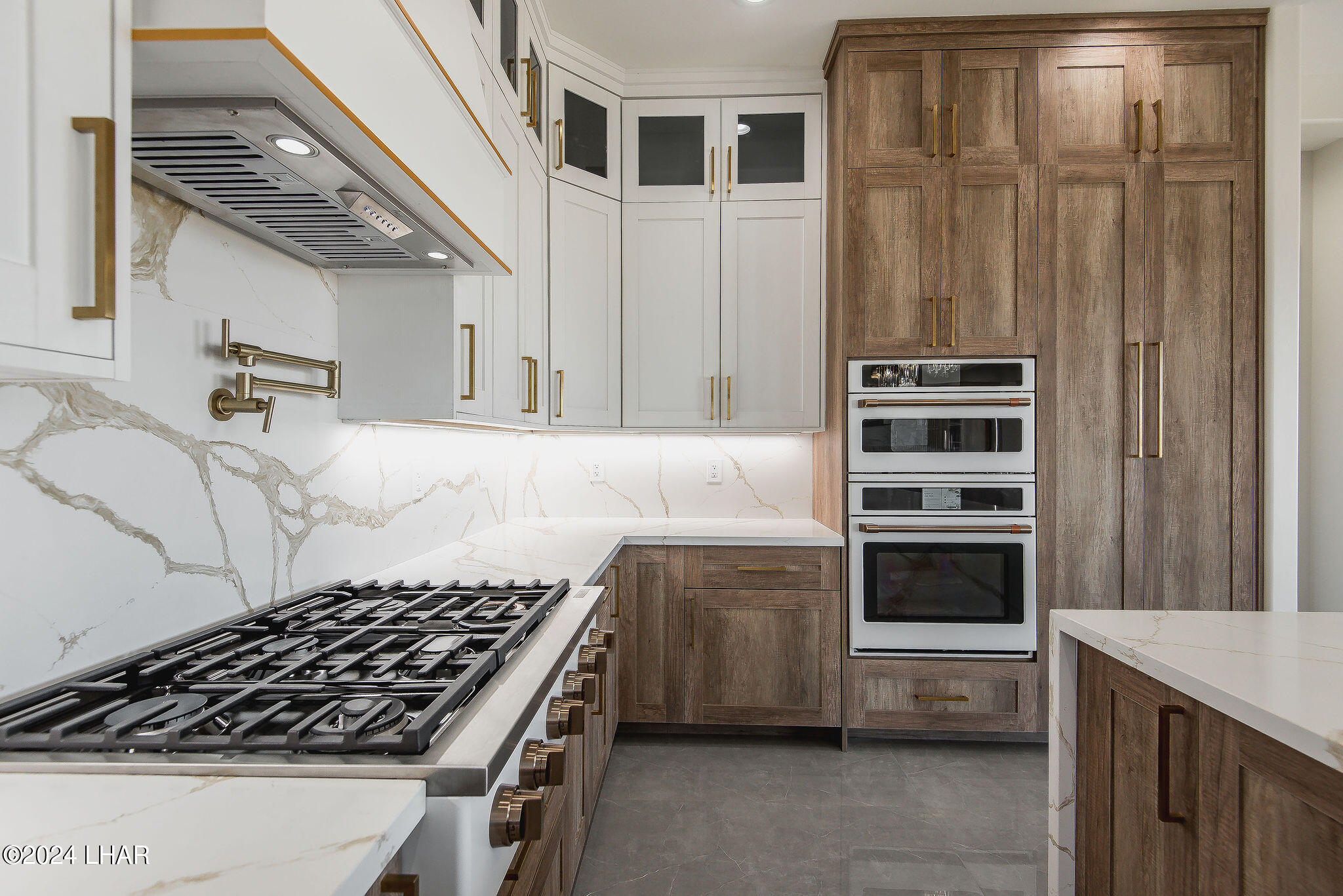 2114 E Calle Salamanca