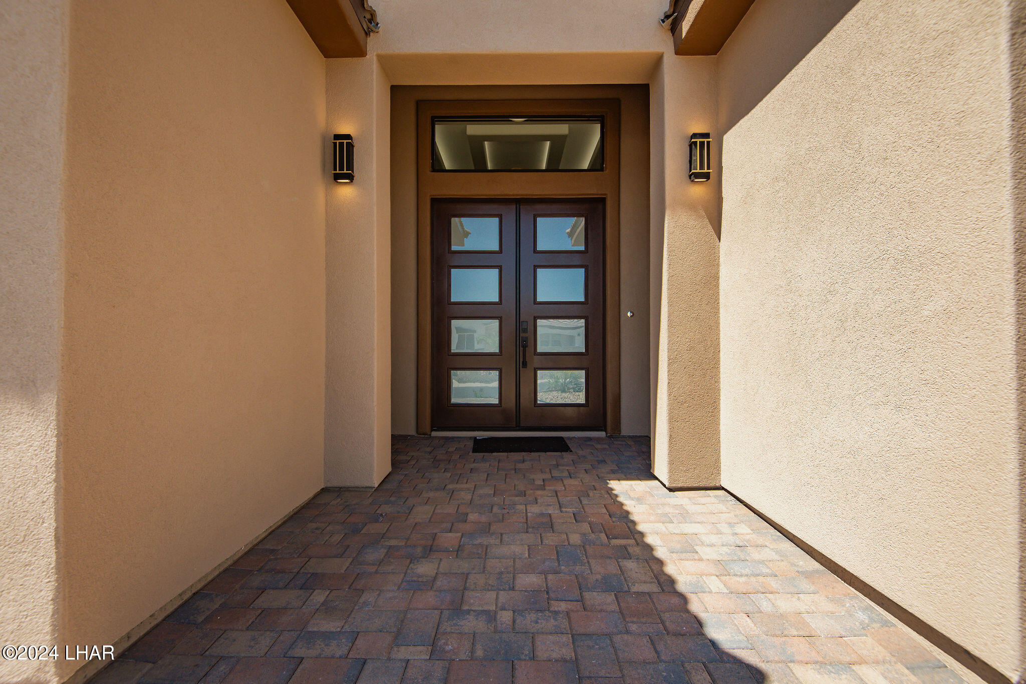 2114 E Calle Salamanca